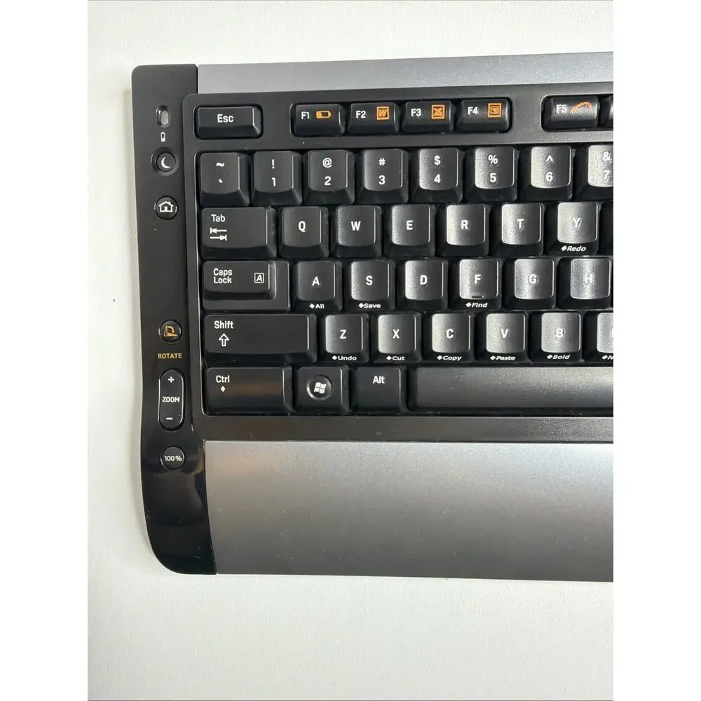 Logitech excellent pre